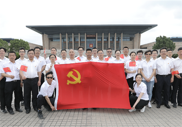 优秀党支部——AG尊龙二建党支部